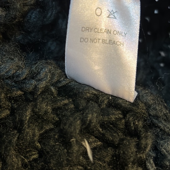 Chicwish Cuteness on Sleeves Black Cardigan Size Medium Oversized Chunky Boho - Picture 6 of 9